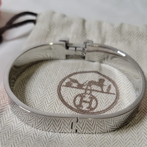 Hermes Pink Enamel H Clic Bracelet with Silver Hardware - Picture 3 of 4